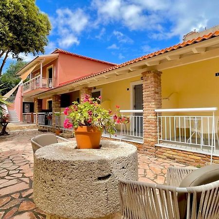 Nine Muses Apartments Kavos Bagian luar foto