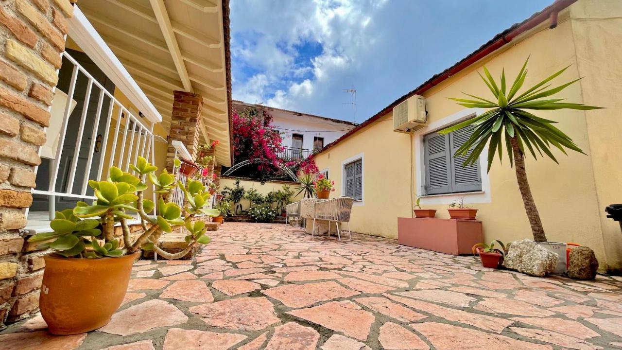 Nine Muses Apartments Kavos Bagian luar foto