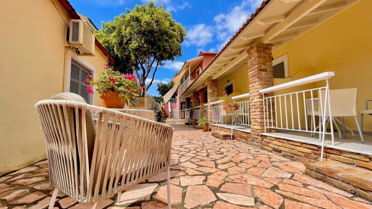 Nine Muses Apartments Kavos Bagian luar foto